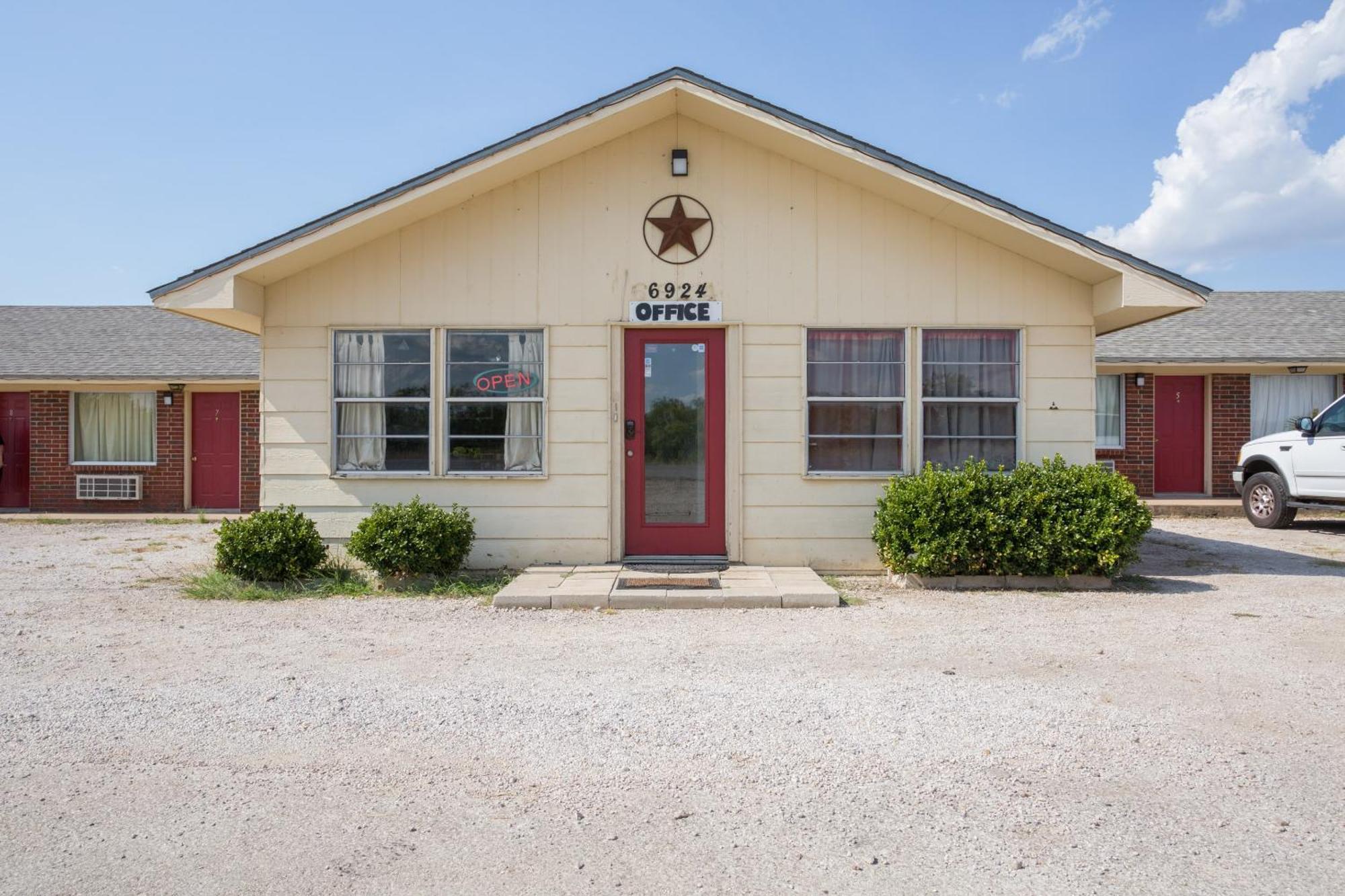 Oyo Tx Hubbard Creek Hotel 2*