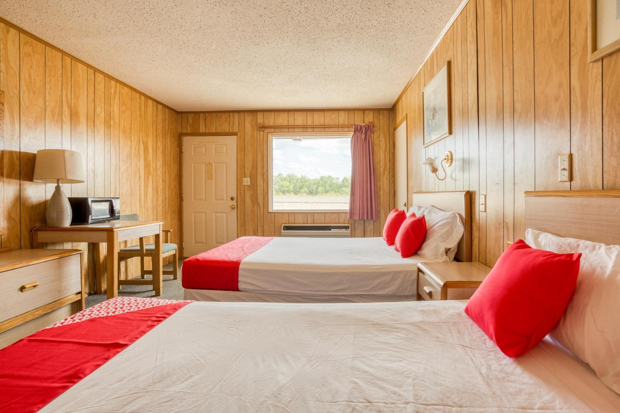 Oyo Tx Hubbard Creek 2*