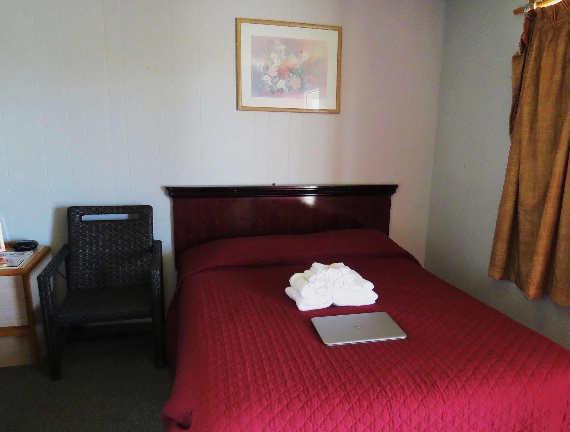 Oyo Tx Hubbard Creek Hotel 2*